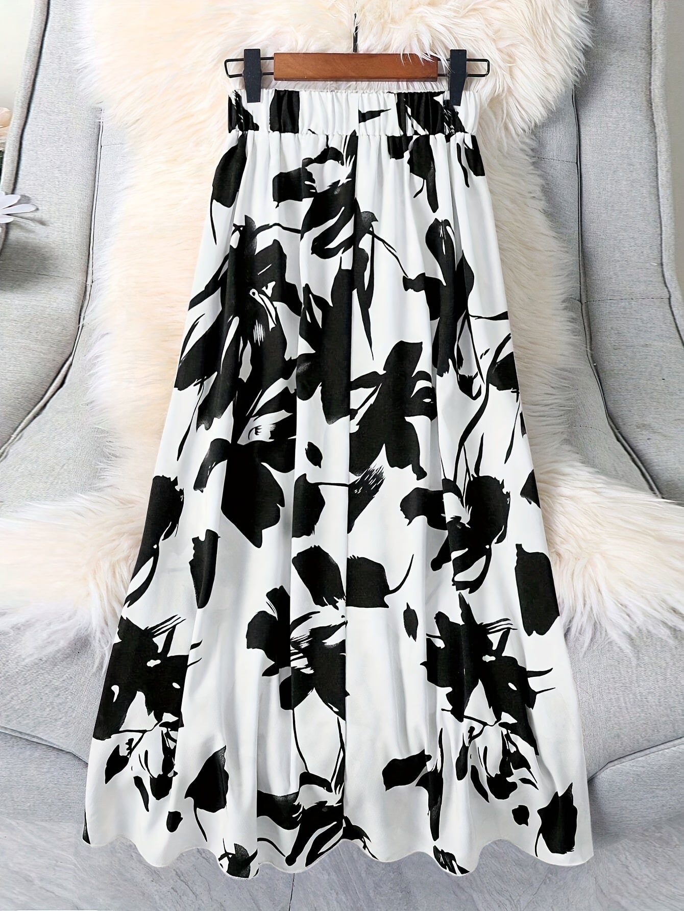 Elegant Floral Print Women's Skirt - High-Waisted, Flowy Design with Black Flowers on White Background, Polyester Blend, Machine Washable, Perfect for Spring & Fall