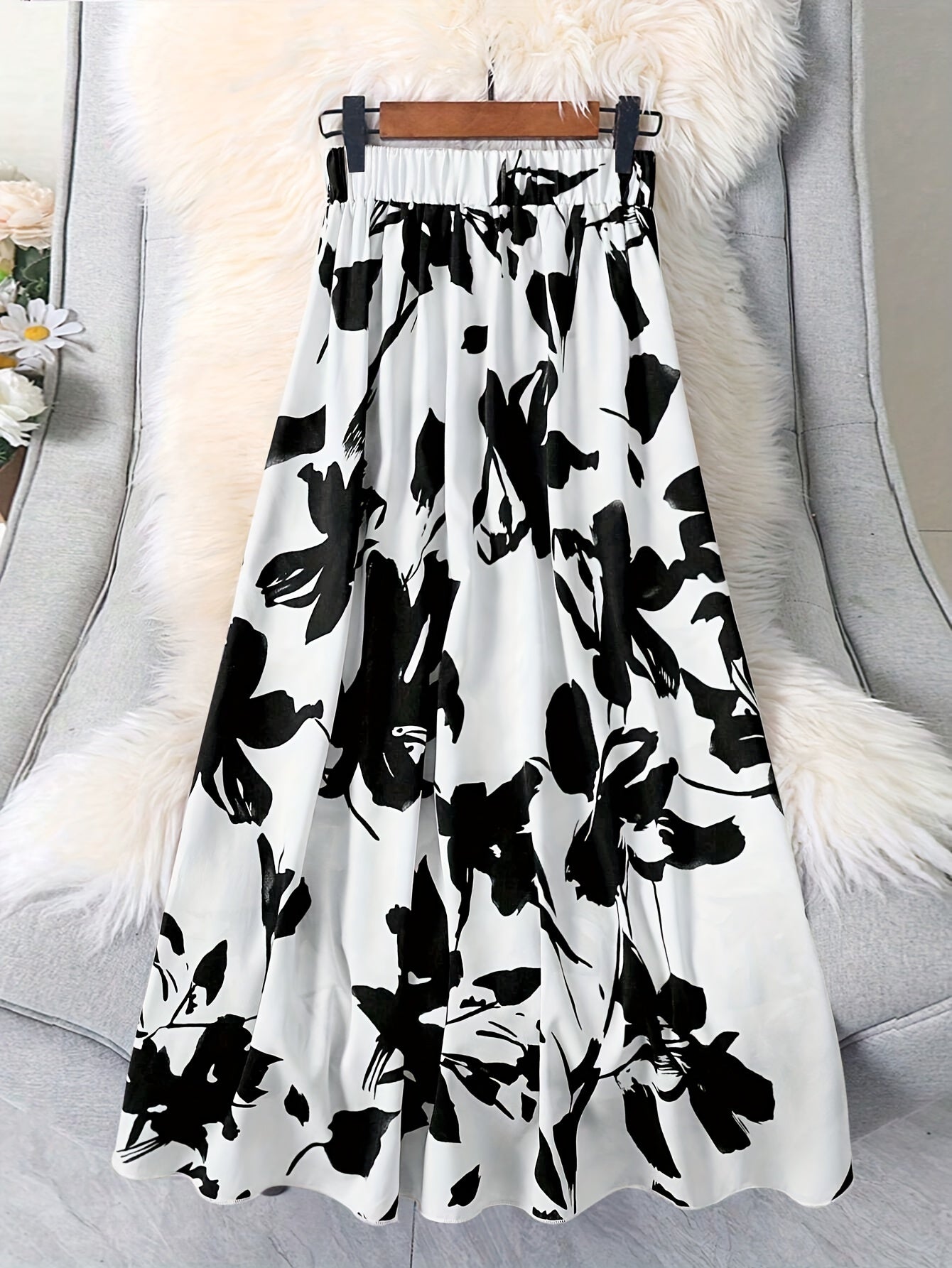 Elegant Floral Print Women's Skirt - High-Waisted, Flowy Design with Black Flowers on White Background, Polyester Blend, Machine Washable, Perfect for Spring & Fall